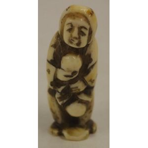 Japanese Ivory Netsuke Figurine - Netsuke - Oriental