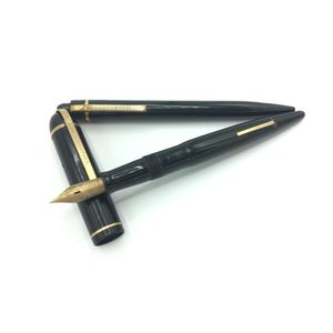 Eversharp Skyline set including lever filler pen in black…