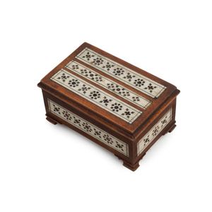 An Anglo-Indian letter game comprising numerous carved bone&hellip;