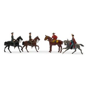 Britains 54 mm hollow cast lead - assorted military figures…