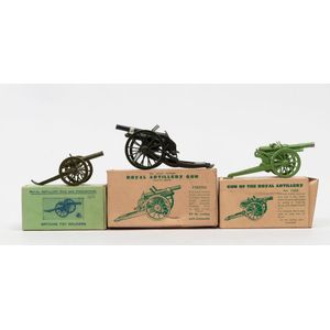 Britains boxed Royal artillery guns comprising 'Royal artillery…