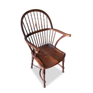 Good Regency Windsor chair, with curved back, above a fine&hellip;