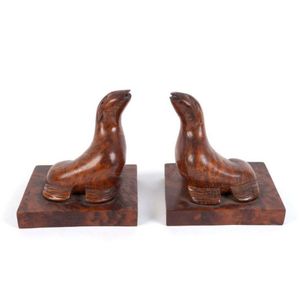 A pair of bookends, carved musk, Tasmanian origin, 20th century…