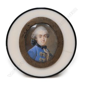 A circular ivory table snuff box set with an oval miniature…