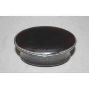 Georgian horn snuff box with silver rim, with gilt interior,…