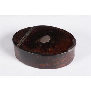Georgian leather and horn snuff box and cover, of oval form,…