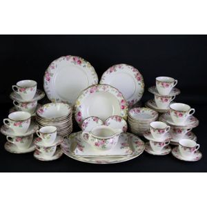 Royal Doulton English Rose Dinner Set for 12 - Royal Doulton - Ceramics