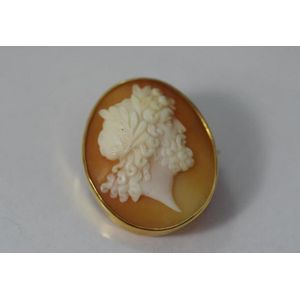 Beatrice Cenci Shell Cameo Brooch Brooches Jewellery