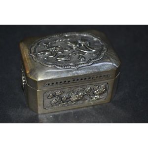 Oriental Silver Petite Pill Box With Cover - Zother - Oriental