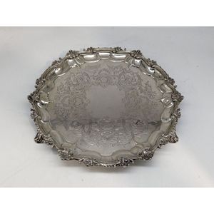 Victorian sterling silver salver, decorated with engraved…