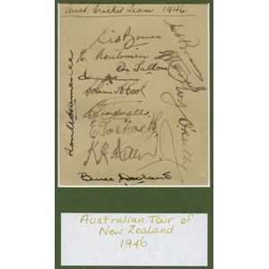 1946-98 1946 Australian tour to New Zealand, autograph page…
