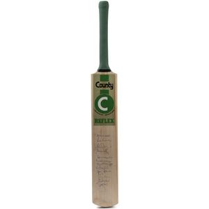 'County' cricket bat with Australian Team signatures 12 on face…