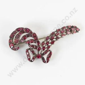 Antique Brass Ribbon Bow Brooch store Rolled Leaf & Berry Pattern Circa Early 1900s