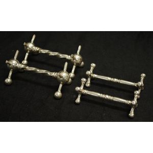 Cased set early silver plate knife rests including 1 pair cased…