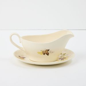 A Crown Lynn autumn Splendour gravy boat and dish, stamped to&hellip;