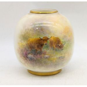 Royal Worcester porcelain vase, decorated with hand painted…