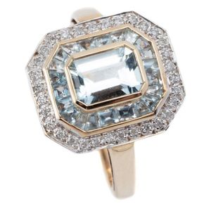 An Art Deco style aquamarine and diamond ring, octagonal top&hellip;