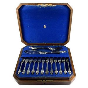 A good Art Deco Elkington & Co. silver plated fish service for…