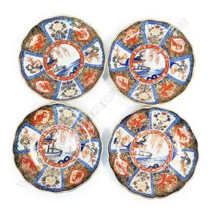 2X 10½” Dinner/Chop Plates Platters Chrysanthemum Oriental Flower Imari Japan 