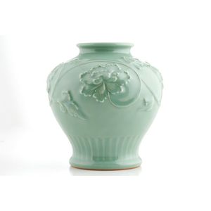 Miyanaga Tozan Pale Green Porcelain Vase in Mallet Form Miyanaga Tozan Pale Green Porcelain Vase in Mallet Form