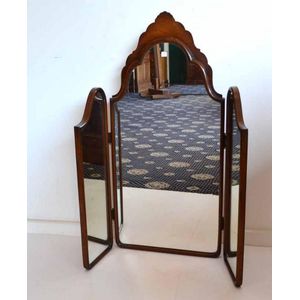 An Edwardian mahogany dressing table mirror the mirror is a&hellip;