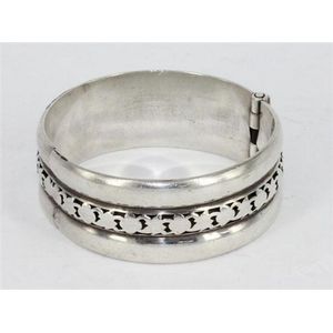 Floral Sterling Silver Bangle - 925 Stamped - 84.5g - Bracelets/Bangles ...