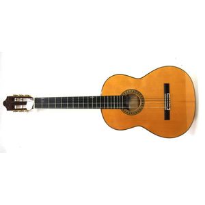 A Camps M-7-S Flamenco guitar, as new condition in hardcase