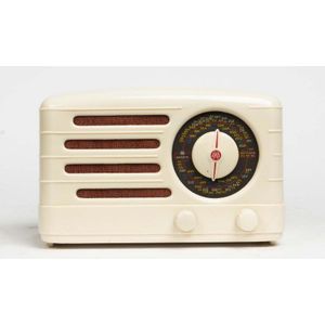 A.W.A Cream bakelite mantel radio, 18 cm high, 28 cm wide, 15…