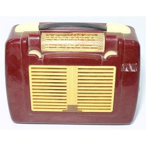 A Bakelite Radio by the gramaphone Company Ltd Sydney NSW, 30 x…