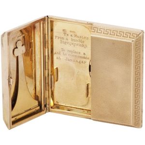 Superb 9 Carat gold cigarette case, engraved inside 'To a…