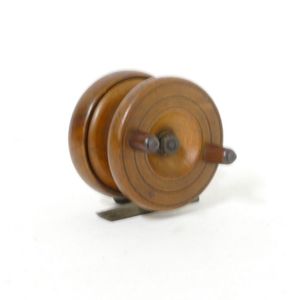 Scarborough Wooden Fishing Reel with Brass Foot and Handles - Sporting  Equipment - Fishing - Recreations & Pursuits
