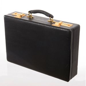 Vintage suitcases, various makers - price guide and values