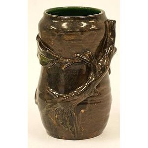 Alan Lowe (1907-2001) vase a brown glazed earthenware,1932,…