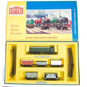 hornby dublo 3 rail train sets