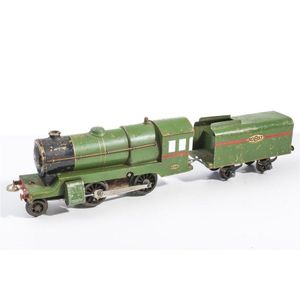 A Robilt clockwork green 0-4-2 locomotive and tender 'Robilt'