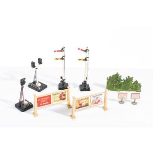 A collection of boxed and Unboxed Hornby Dublo trackside…