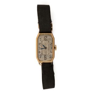 Vintage Rolex Art Deco wristwatch - price guide and values display picture 1