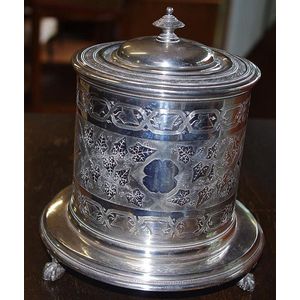 Victorian Silver Plated Biscuit Barrel with Lid - 20cm - Boxes - Silver ...