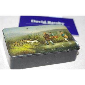19th century papier mache snuff box handpainted with a hunting…