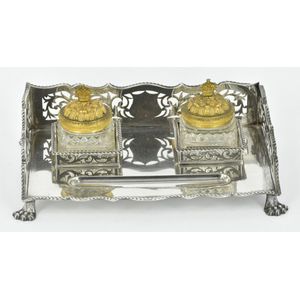 An Edwardian sterling silver standish inkwell, with pierced…