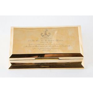 Rare New Zealand made 18ct gold presentation cigarette box…