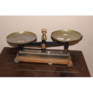 All Original Antique Cast Iron And Oak Victor Grain Scale With Weights