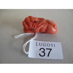 Chinese small coral carving of beast, 4.3 cm