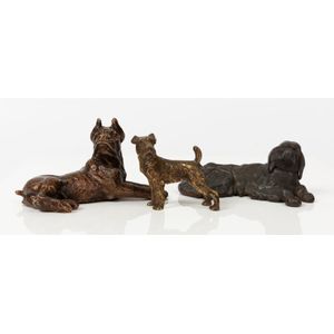 Dog figurines: comprising Airedale terrier in brass (length 8…