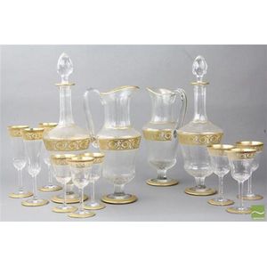 St Louis gilt drinks suite in the thistle pattern with gold…