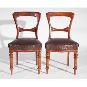 Laurel Crown Victorian Balloon-Back Oval Chair - Mahogany