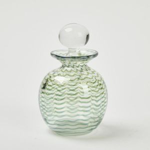 A New Zealand art glass green zig zag perfume bottle, height 12&hellip;