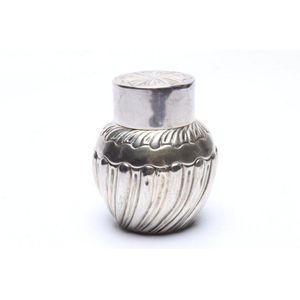 Victorian sterling silver tea caddy with gadrooned body and the…
