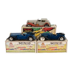 3 various Tri-ang Minic Vauxhall clockwork cars. Includes 2…