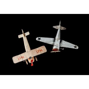 2 (Unbranded) tinplate toy Aeroplanes. Includes one high wing…